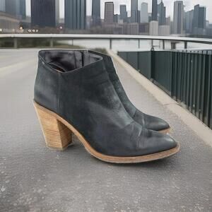 VINCE. WOMEN'S ANKLE OOTS US 8.5 BLACK LEATHER HEELS ZIPPER BOOTIES